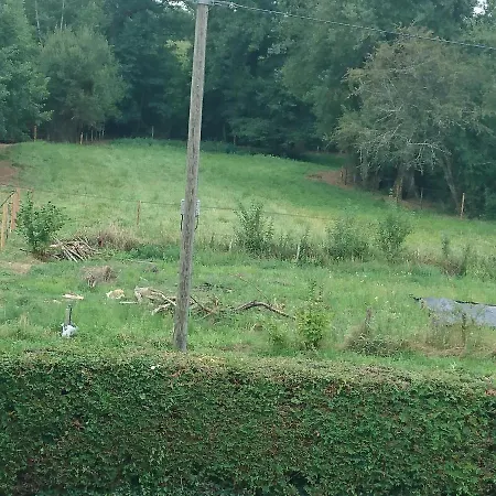 Nyaraló Location Meublee Au Milieu D'un Ecrin De Verdure Aux Vieux Fours *