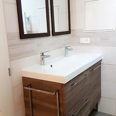 Location Meublee Au Milieu D'un Ecrin De Verdure Aux Vieux Fours Ferienhaus Noaillac